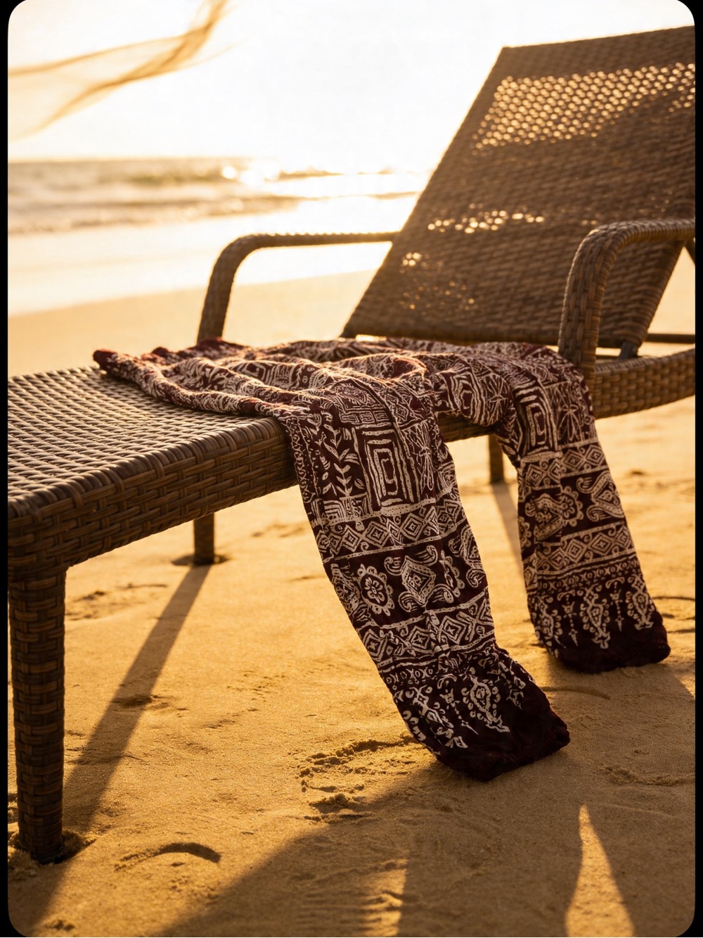 Boho Printed yoga pants  in Deep Burgundy and Cream plus small tote!👜